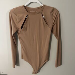 Tan long sleeve Abercrombie slash bodysuit size Small